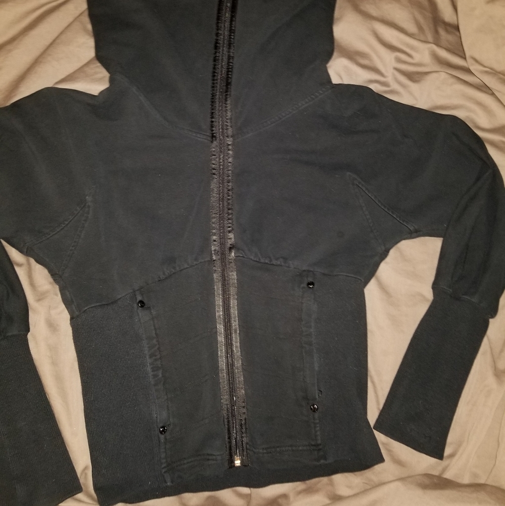 Lululemon Course-ette fitted jacket - Picture 3 of 6